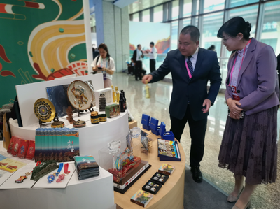 文创产品和文旅装备展销活动强力"吸睛"!兰州展馆兰州新区展馆实力亮相